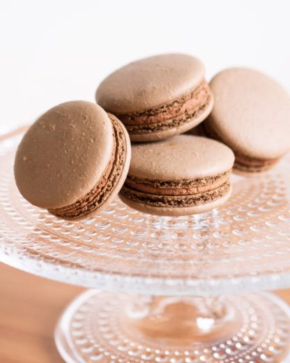 Suklaa macaron